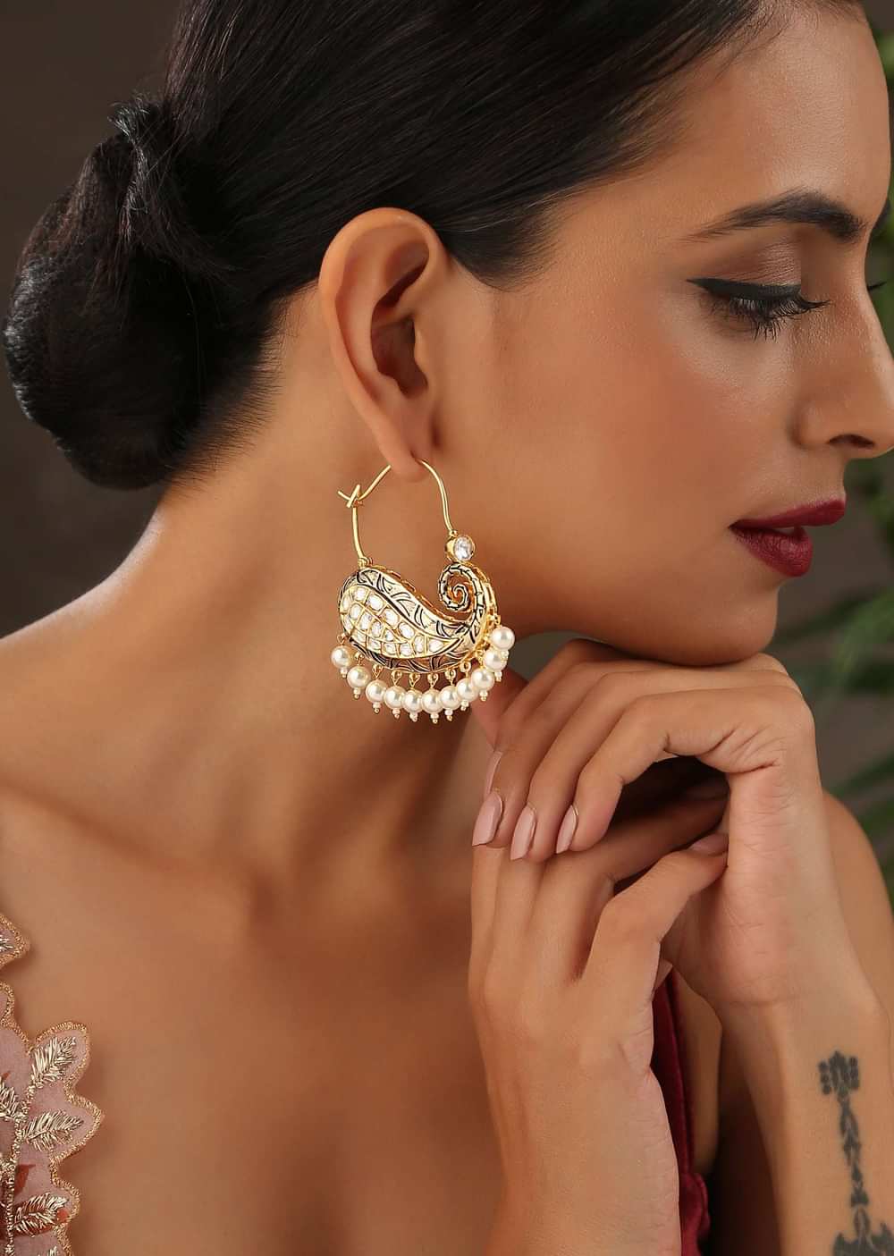 Gold Plated Earrings Featuring Kundan, Minakari And Embossed Intricate Pattern By Paisley Pop