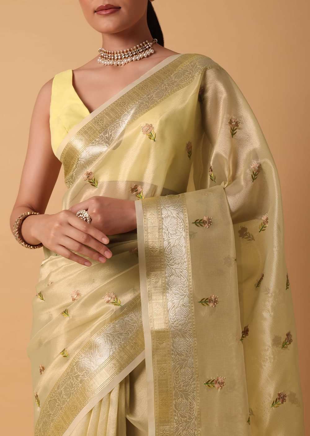Gold Silk Chanderi Saree With Resham Motifs And Unstitched Blouse Piece