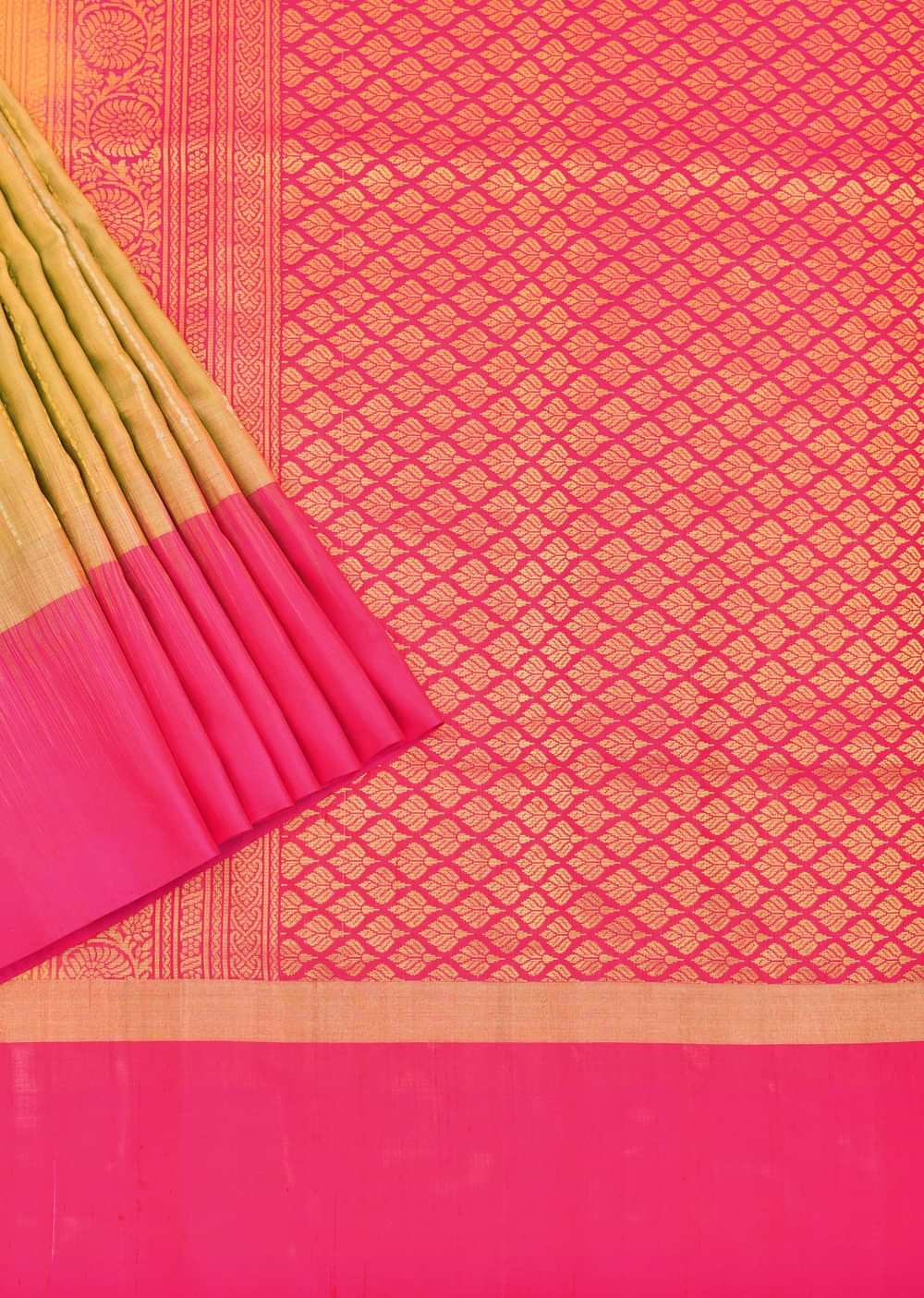 Gold South Silk Saree With Contrast Pallu And Unstitched Blouse Piece