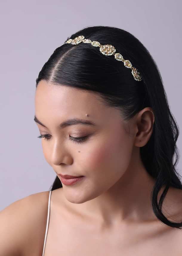Gold Tone Mathapatti In Pearl And Kundan Gold Tone Mathapatti In Pearl And Kundan