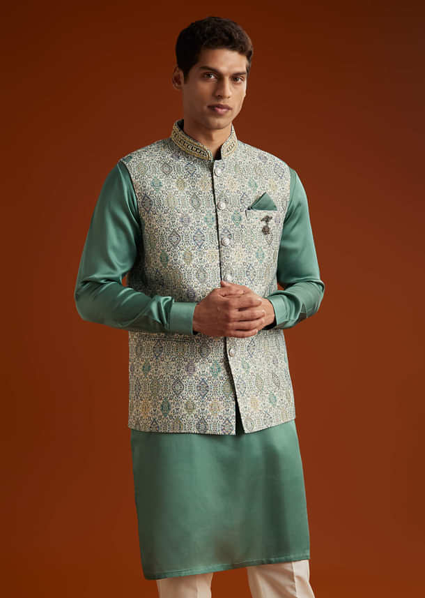 Green Silk Kurta Jacket Set For Men With Geometric Jaal Print Green Silk Kurta Jacket Set For Men With Geometric Jaal Print