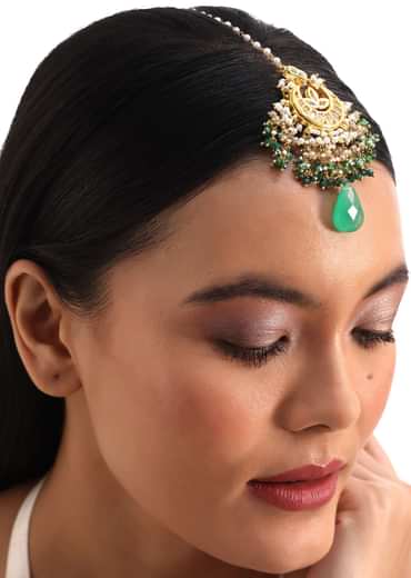 Green And Gold Kundan Maang Tikka In Mix Metal