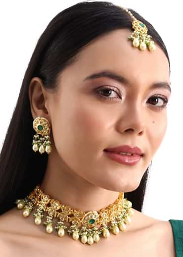 Green And Gold Kundan Short Necklace Set With Earrings