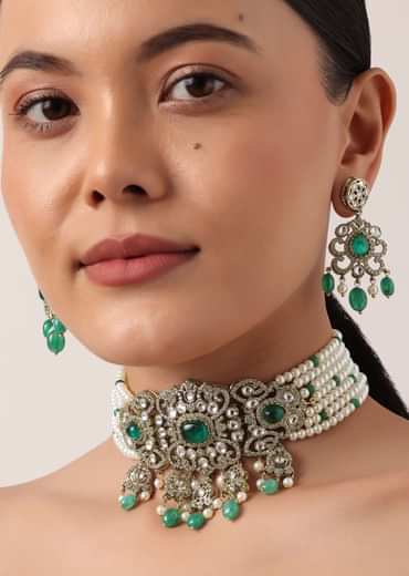 Green And White Choker Set With Encrusted Polki