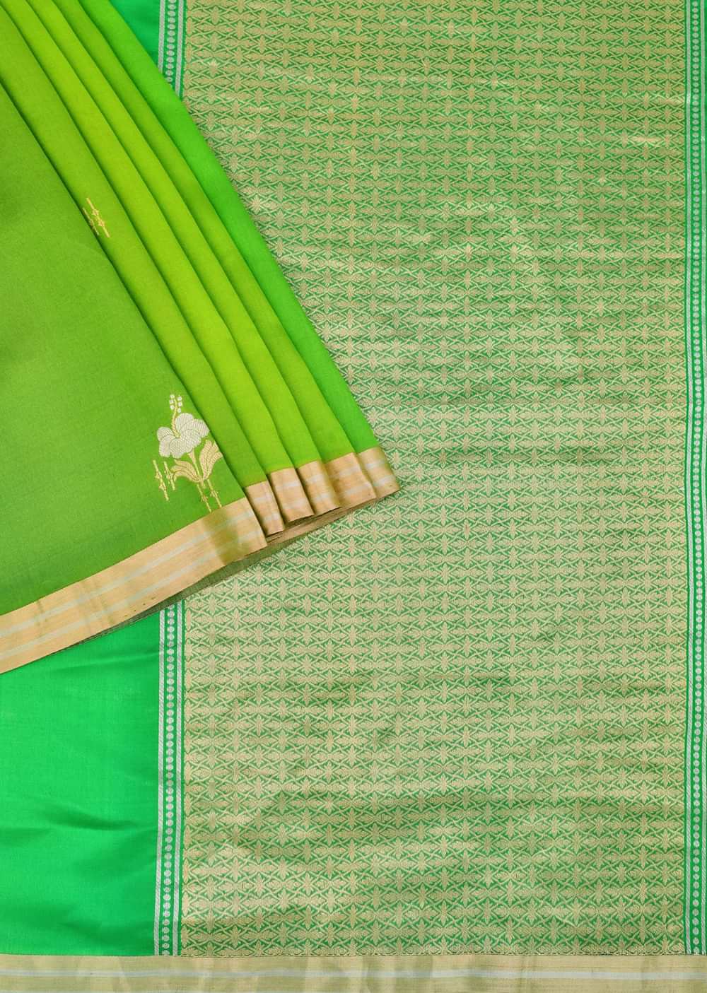 Green Bnarasi Silk Saree With Gold Zari Buti And Unstitched Blouse Piece