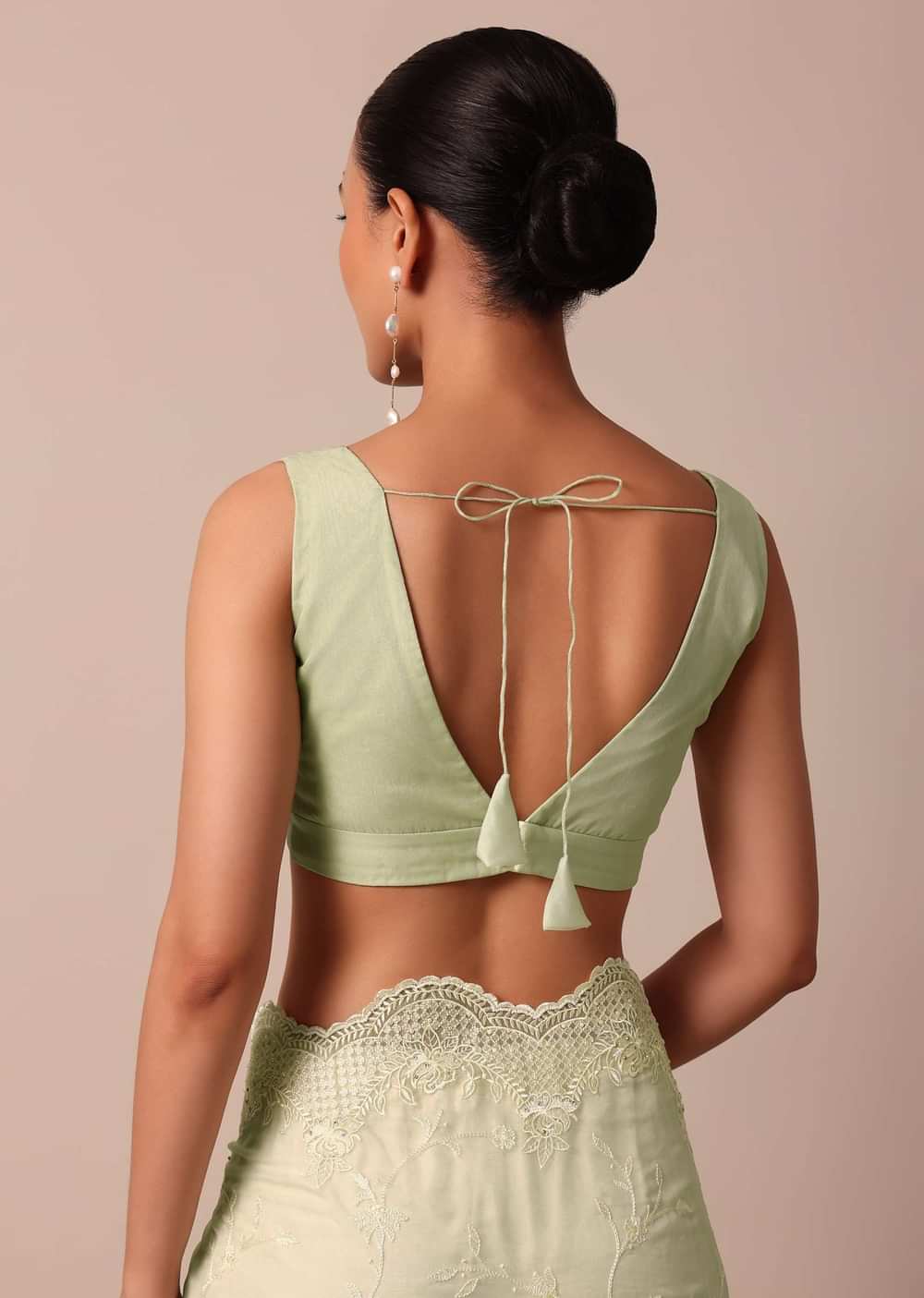 Green Chikankari Saree In Organza Silk With Resham Floral Jaal And Unstitched Blouse Fabric
