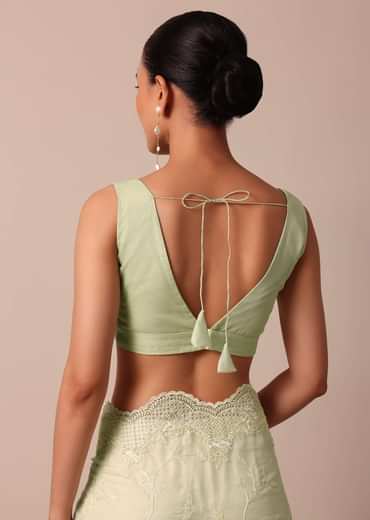 Green Chikankari Saree In Organza Silk With Resham Floral Jaal And Unstitched Blouse Fabric