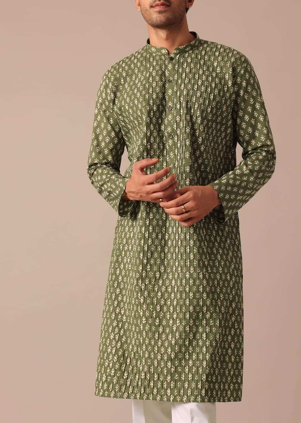 Green Cotton Printed Kurta Set With Pintuck Detail