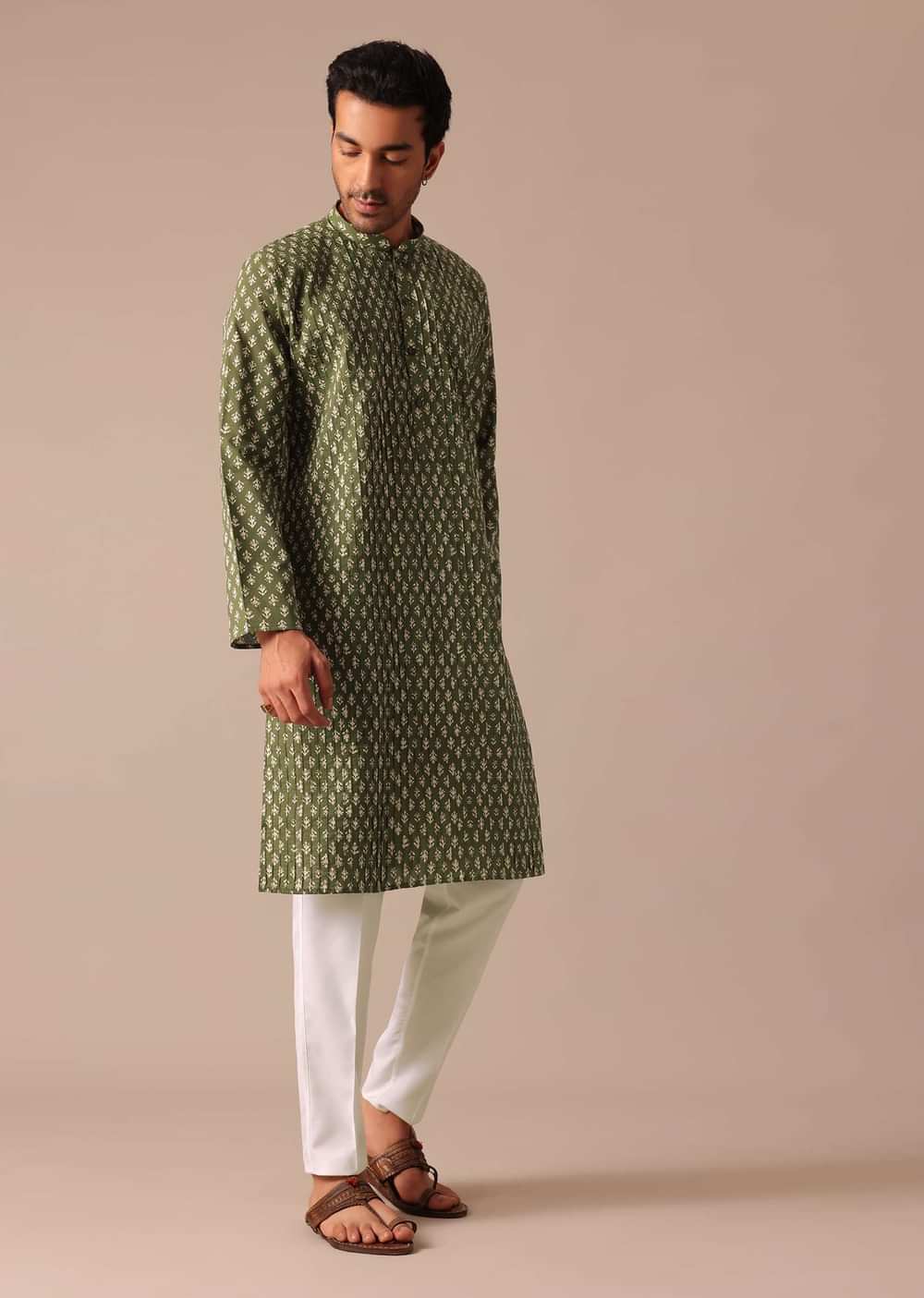 Green Cotton Printed Kurta Set With Pintuck Detail