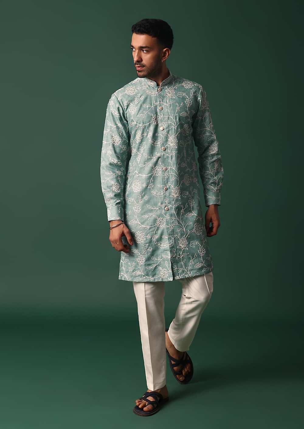Green Cotton Silk Kurta Set With Intricate Thread Work