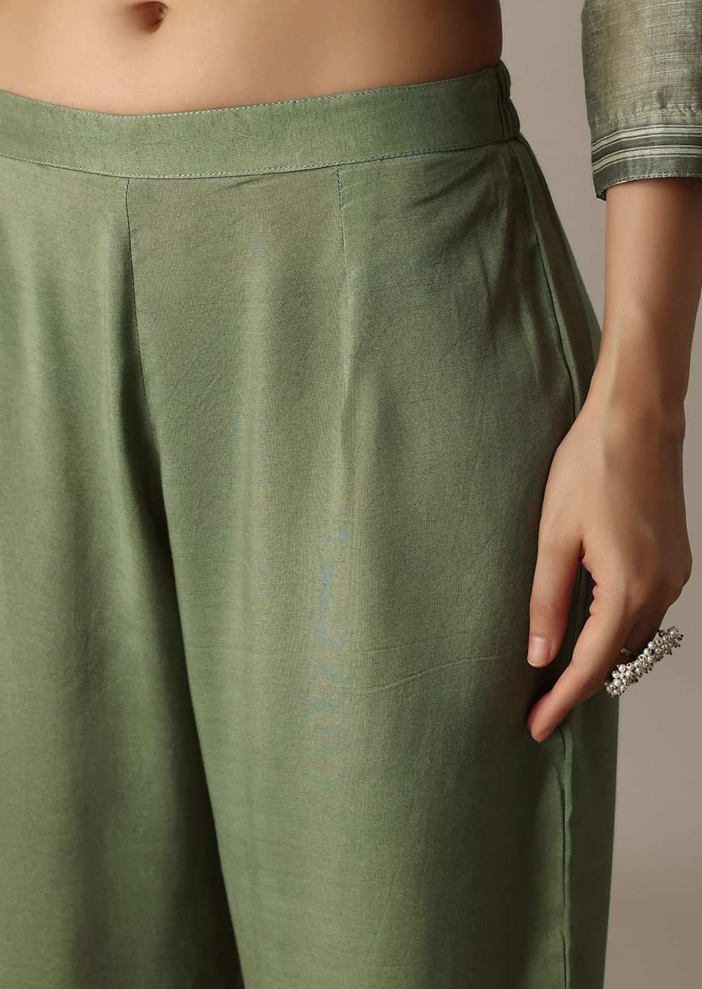 Green Emerald Elegance Cotton Silk Kurti Pant Set