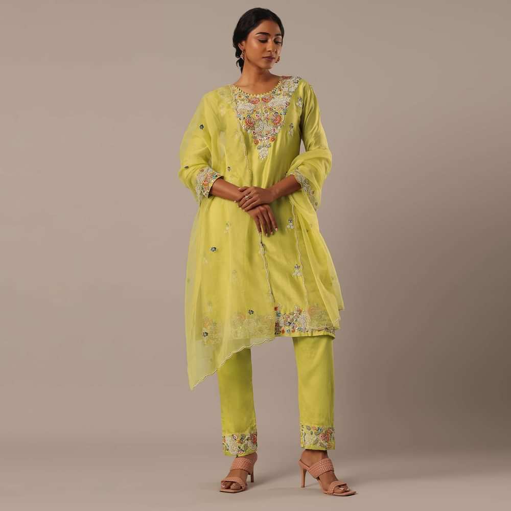 Green Hand Embroidered Kurta Set With Pearl Embellishments