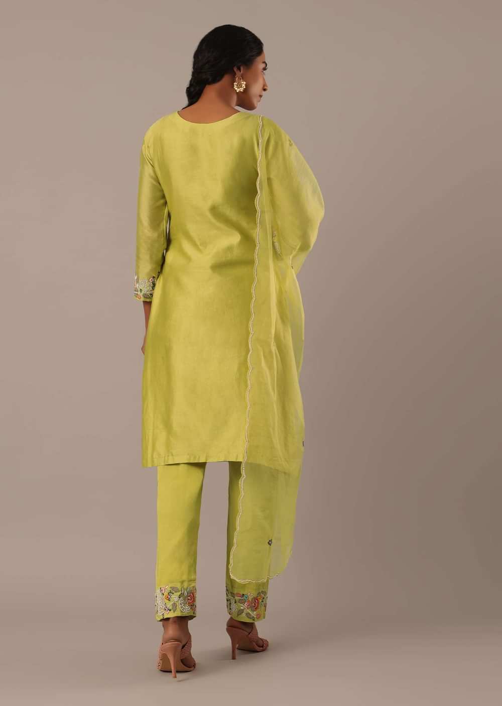 Green Hand Embroidered Kurta Set With Pearl Embellishments
