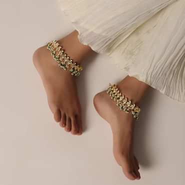 Green Payal With Kundan And Bead Drops - Set of 2