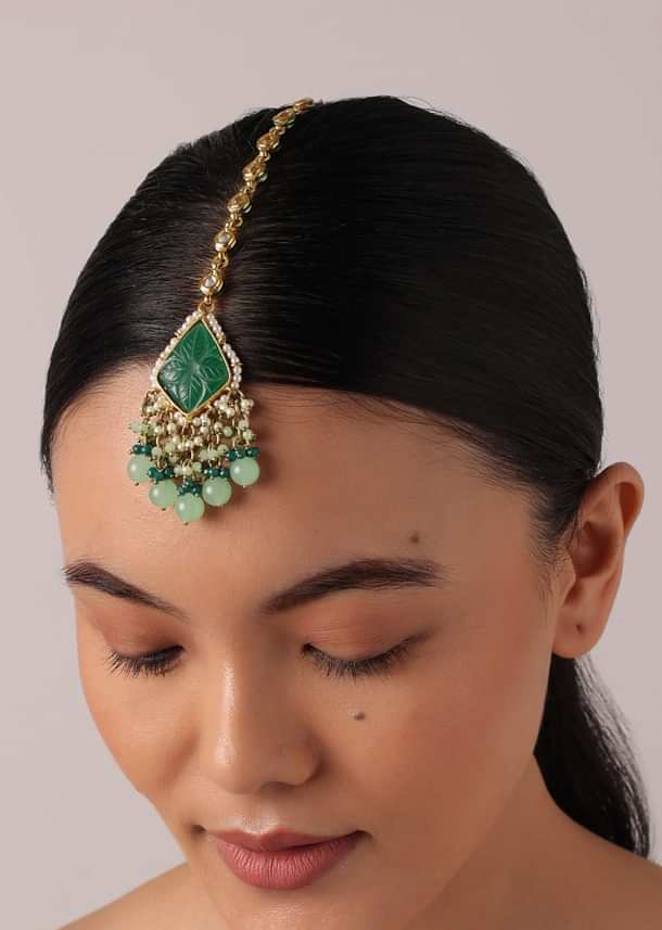 Green Pendant Choker Set With Bead Drops And Meenakari Work