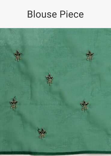 Green Scallop Border Organza Saree With Unstitched Blouse