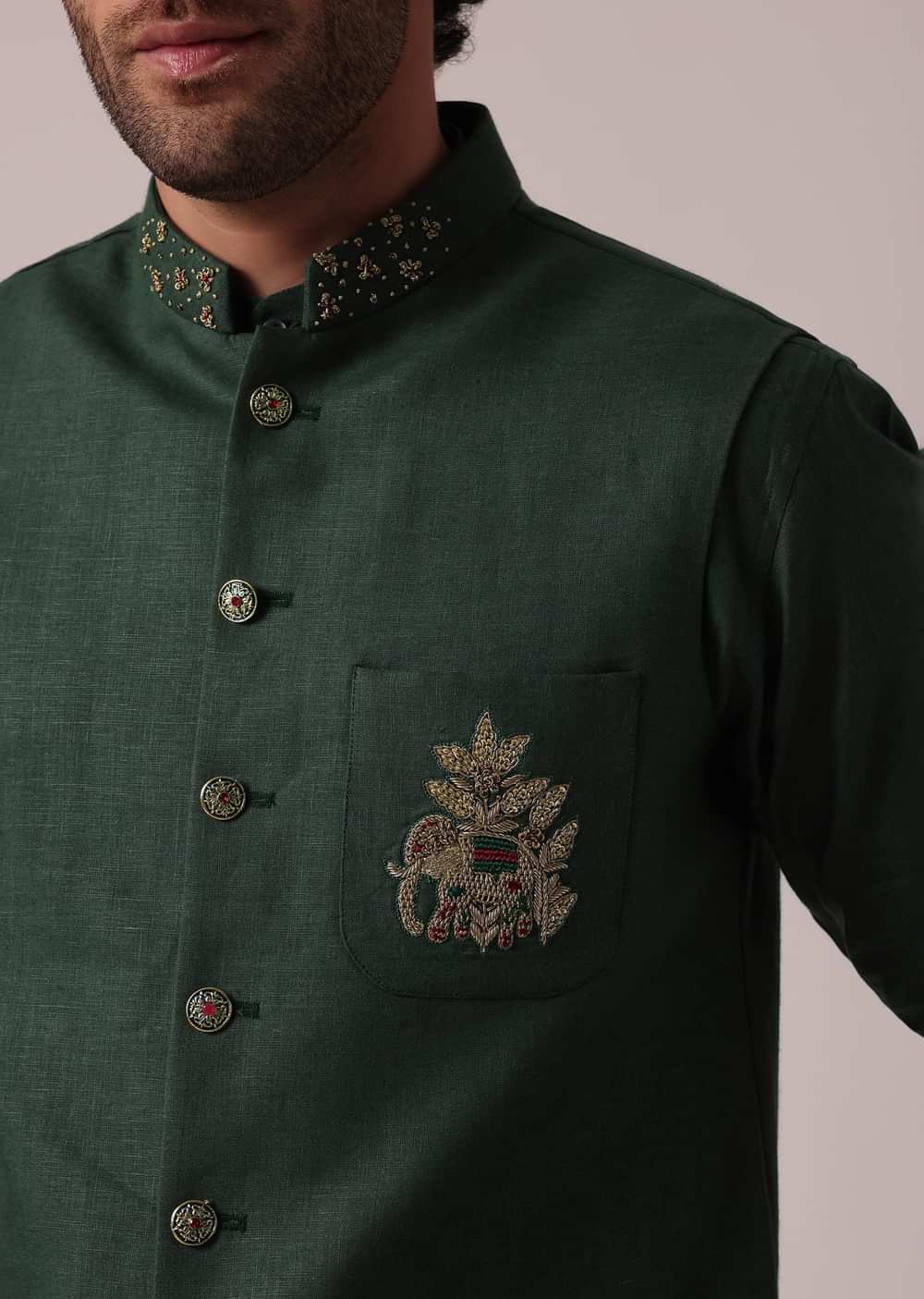 Green Short Kurta And Bandi Featuring Embroidery Detailing