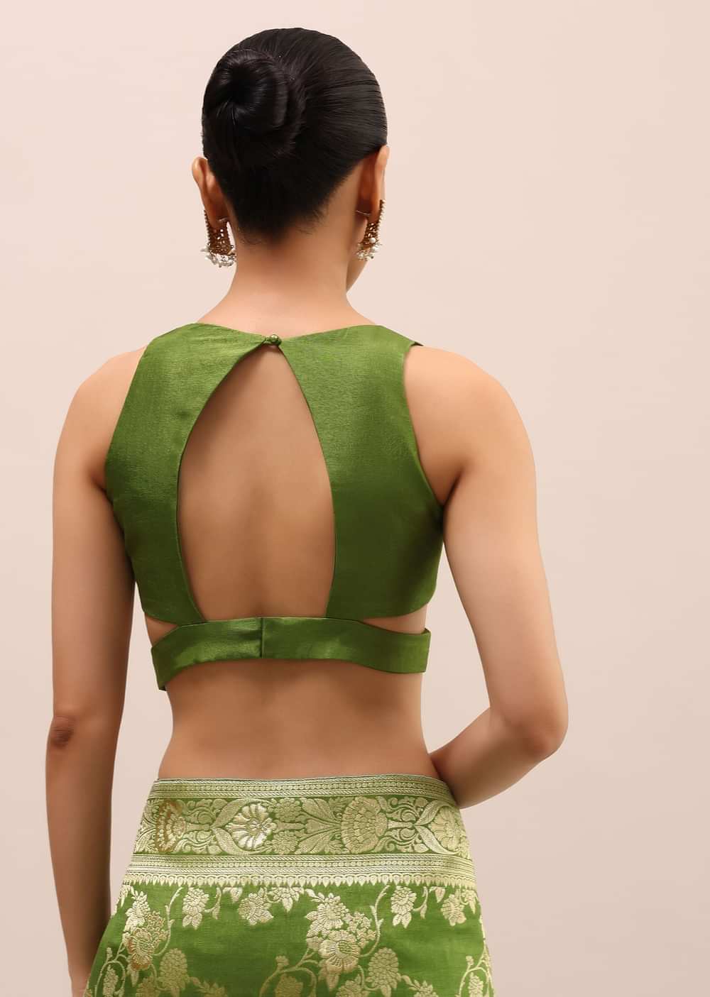 Green Silk Saree In Butta Work With Unstitched Blouse