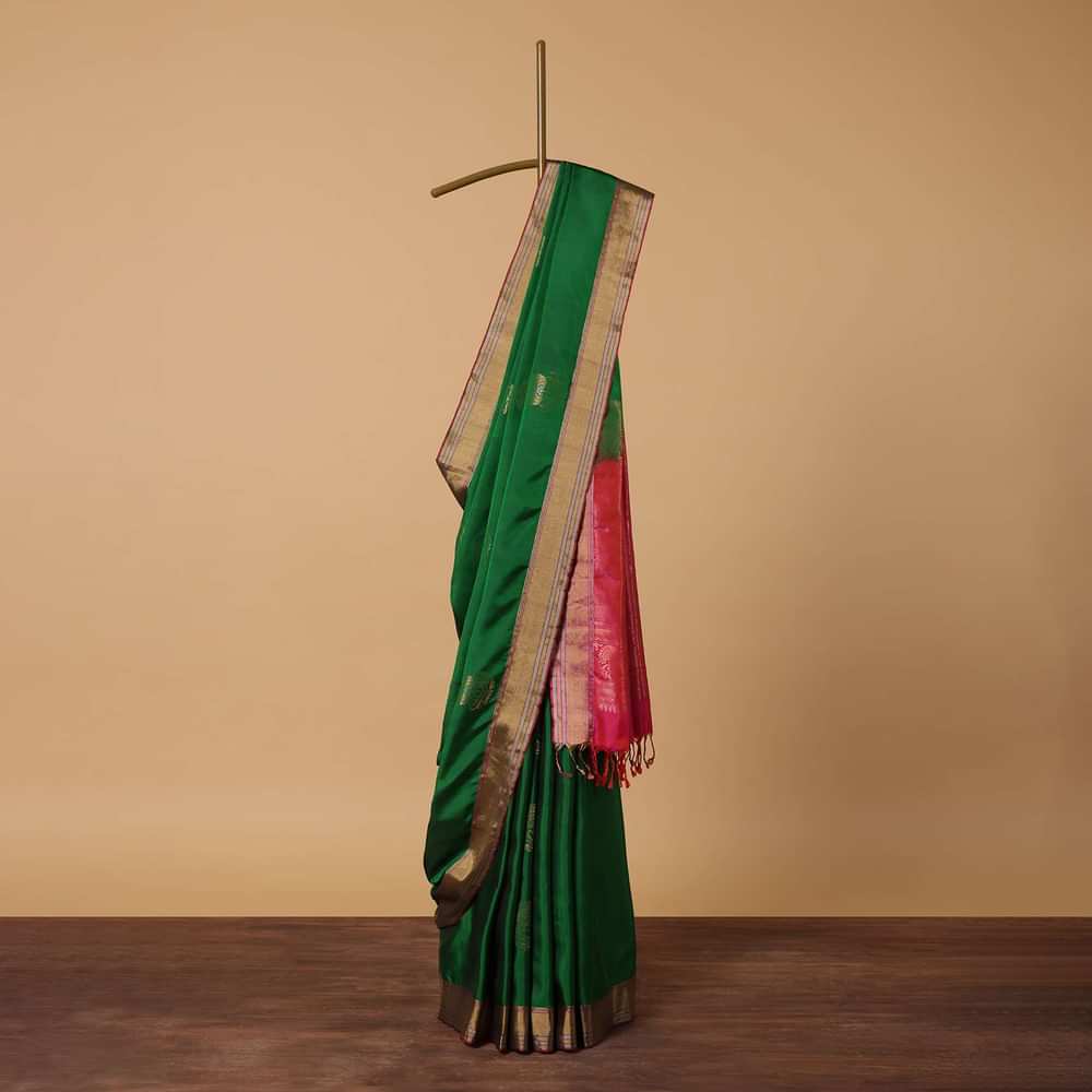 Green Silk Saree With Contrast Weave Pallu And Unstitched Blouse Piece