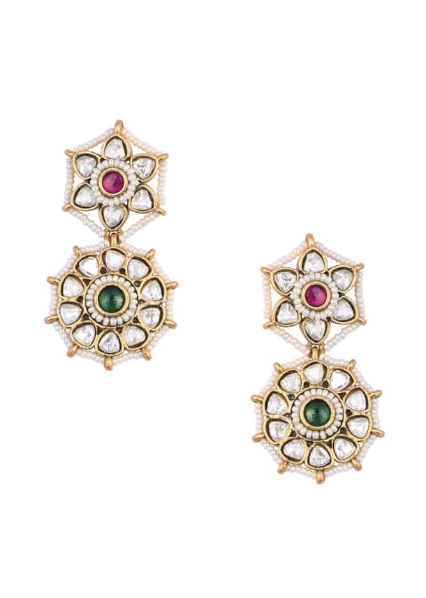 Green Temple Choker Set With Floral Motifs And Meenakari Detail Green Temple Choker Set With Floral Motifs And Meenakari Detail