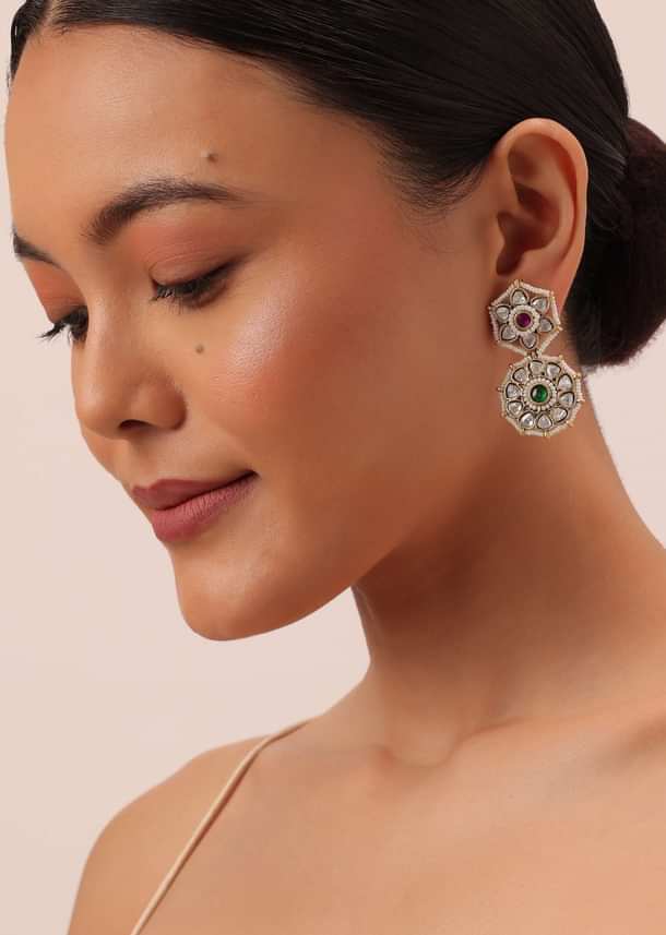 Green Temple Choker Set With Floral Motifs And Meenakari Detail Green Temple Choker Set With Floral Motifs And Meenakari Detail