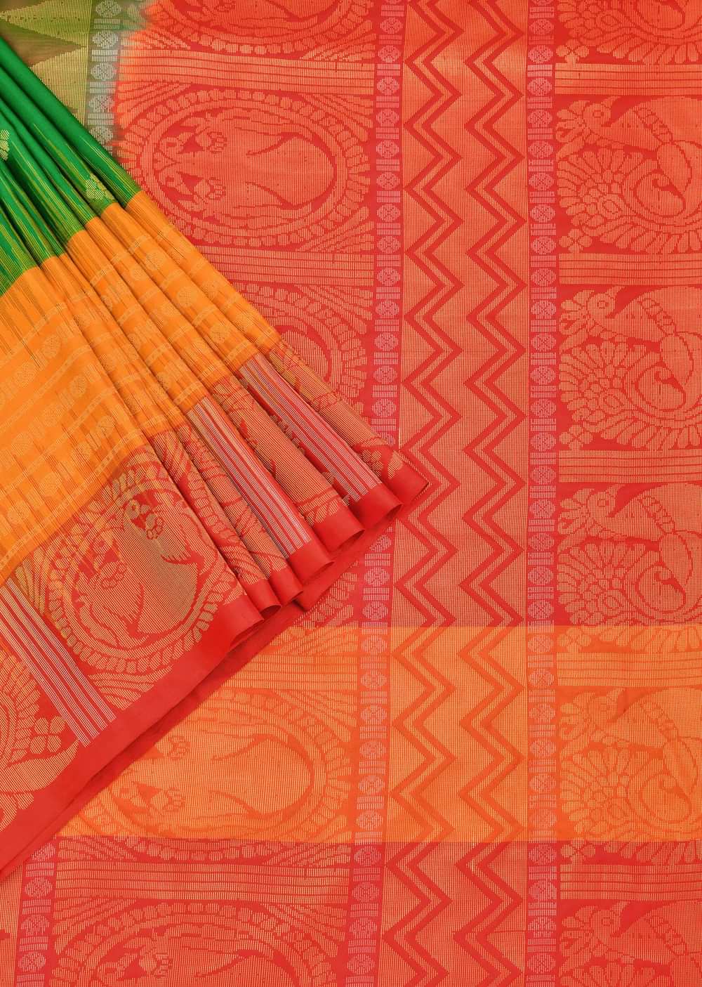 Green Woven South Album Silk Saree With Tassel Pallu And Unstitched Blouse Piece
