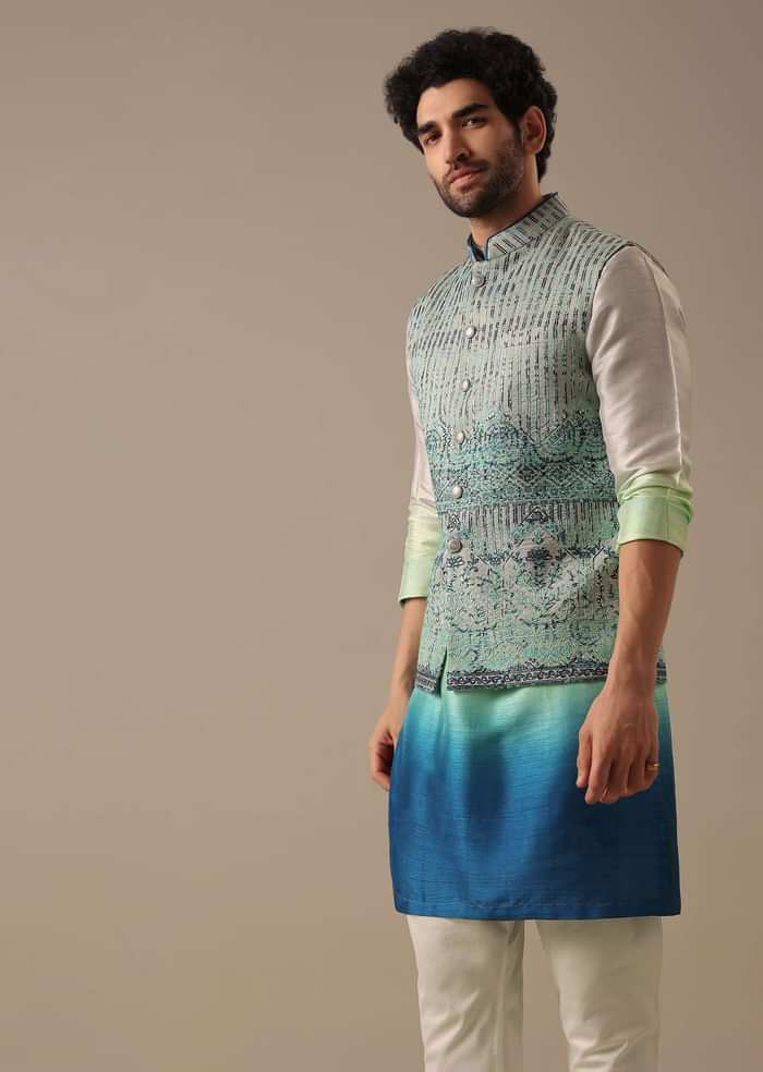 Grey Bundi And Kurta Set In Silk