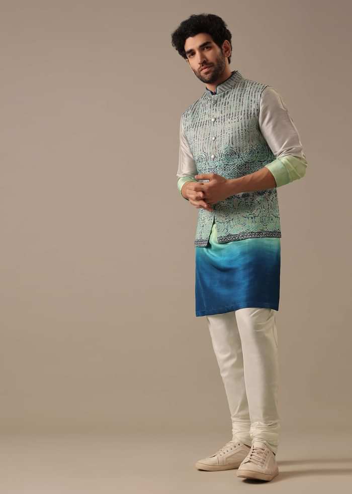 Grey Bundi And Kurta Set In Silk