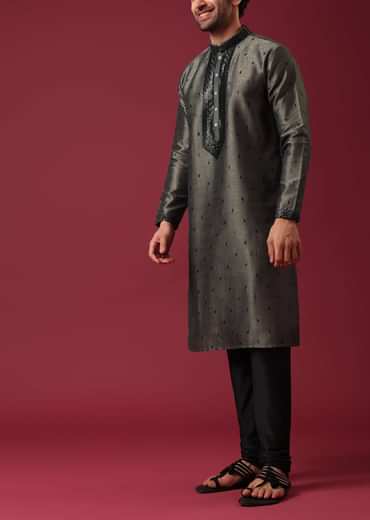 Grey Kurta Set In Silk Grey Kurta Set In Silk