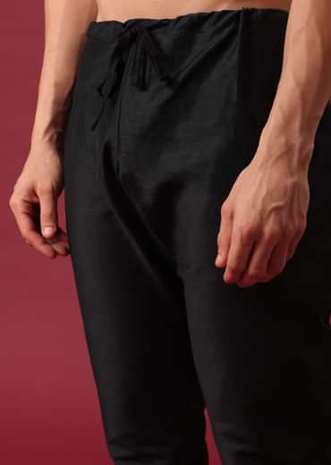 Grey Kurta Set In Silk Grey Kurta Set In Silk