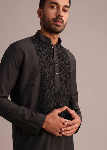 Grey Silk Blend Floral Embroidered Kurta Set With Resham Work