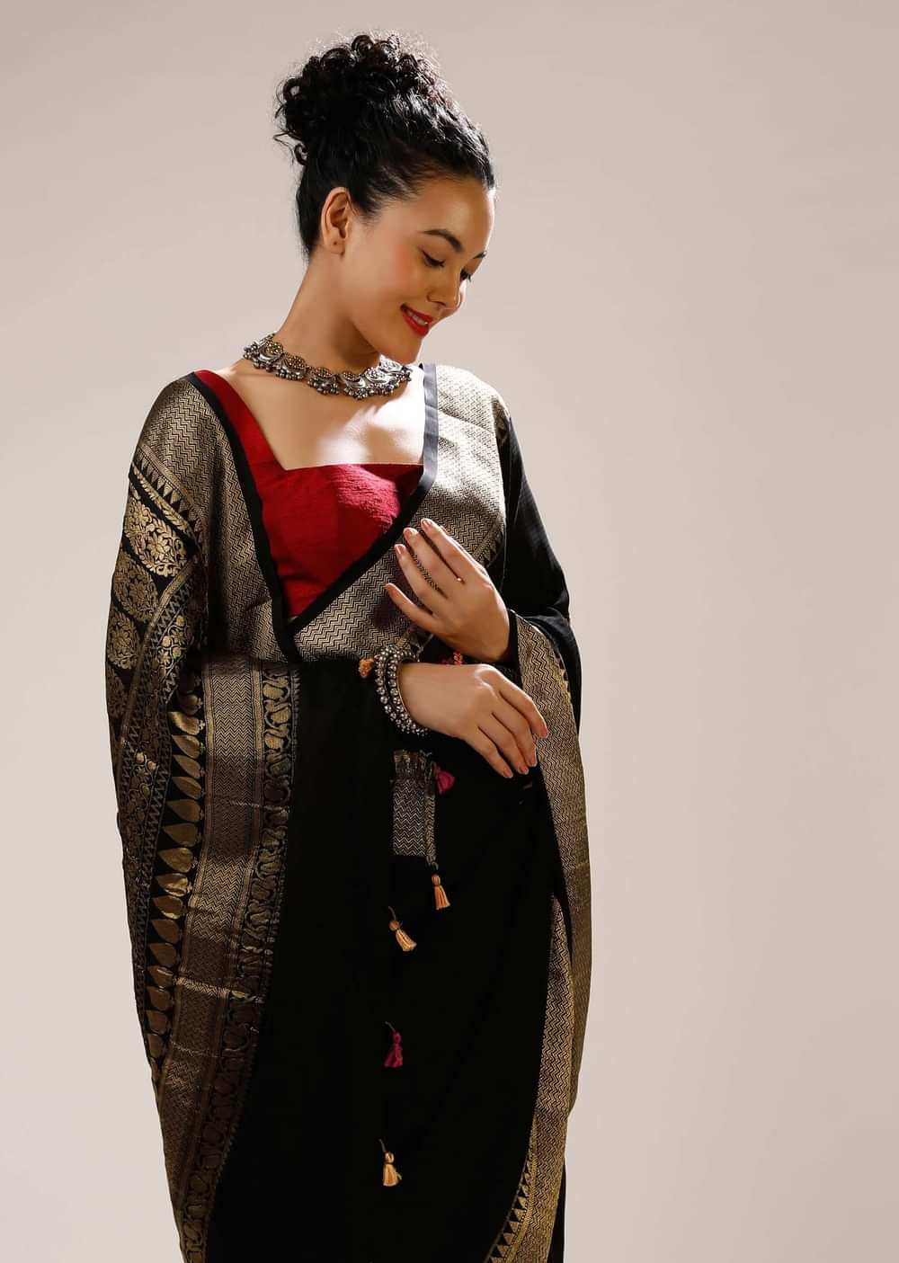 Ink Black Saree In Silk Blend With Checks Weave, Multi Colored Bud Embroidered Floral Motifs And Brocade Border Online - Kalki Fashion