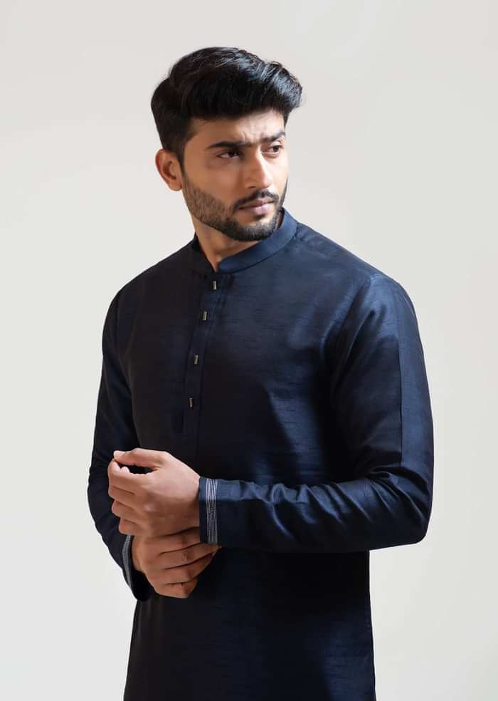 Ink Blue Geometric Panelled Kurta Set By Paarsh Atelier