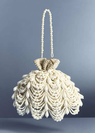 Ivory Pearl Drop Potli