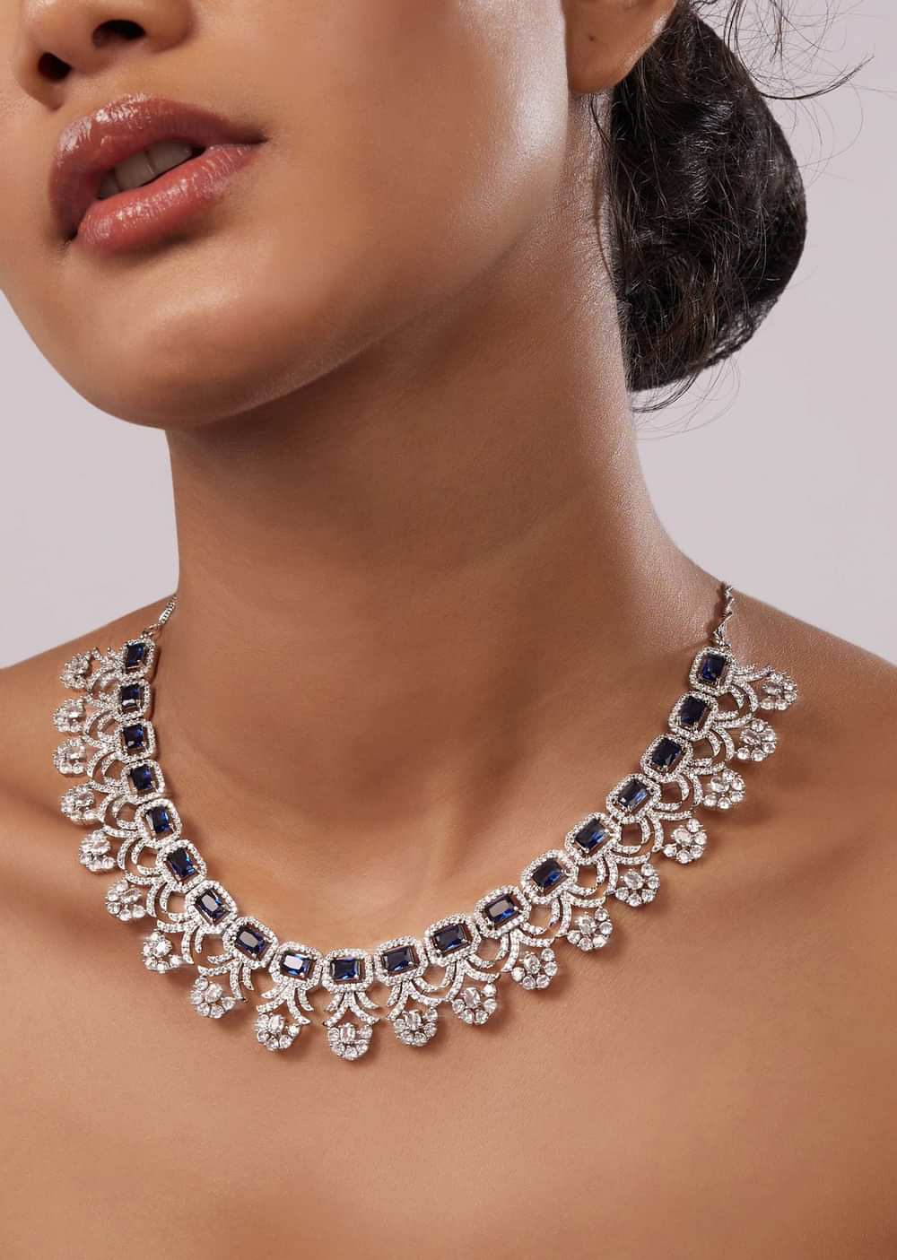 Diamond Jewelry Set With Silver Plating And Navy Blue Stones