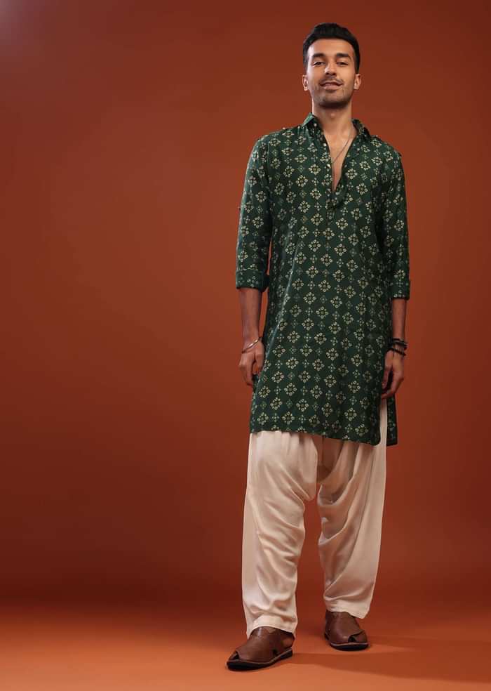 Deep Green Dhoti Kurta In Cotton With Foil Print