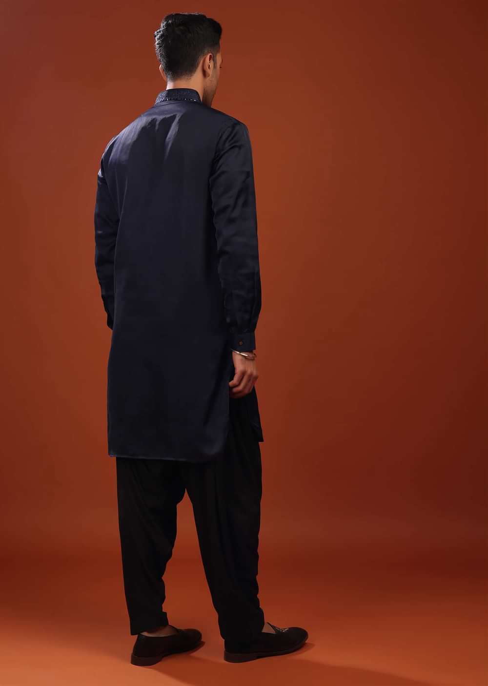 Dark Blue Festive Kurta In Mini Silk With Lucknowi Embroidery