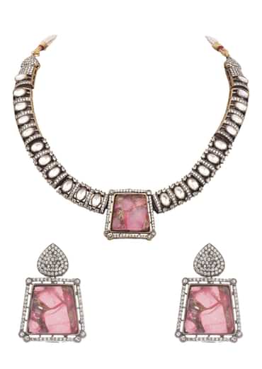 Light Pink Kundan Short Necklace Set