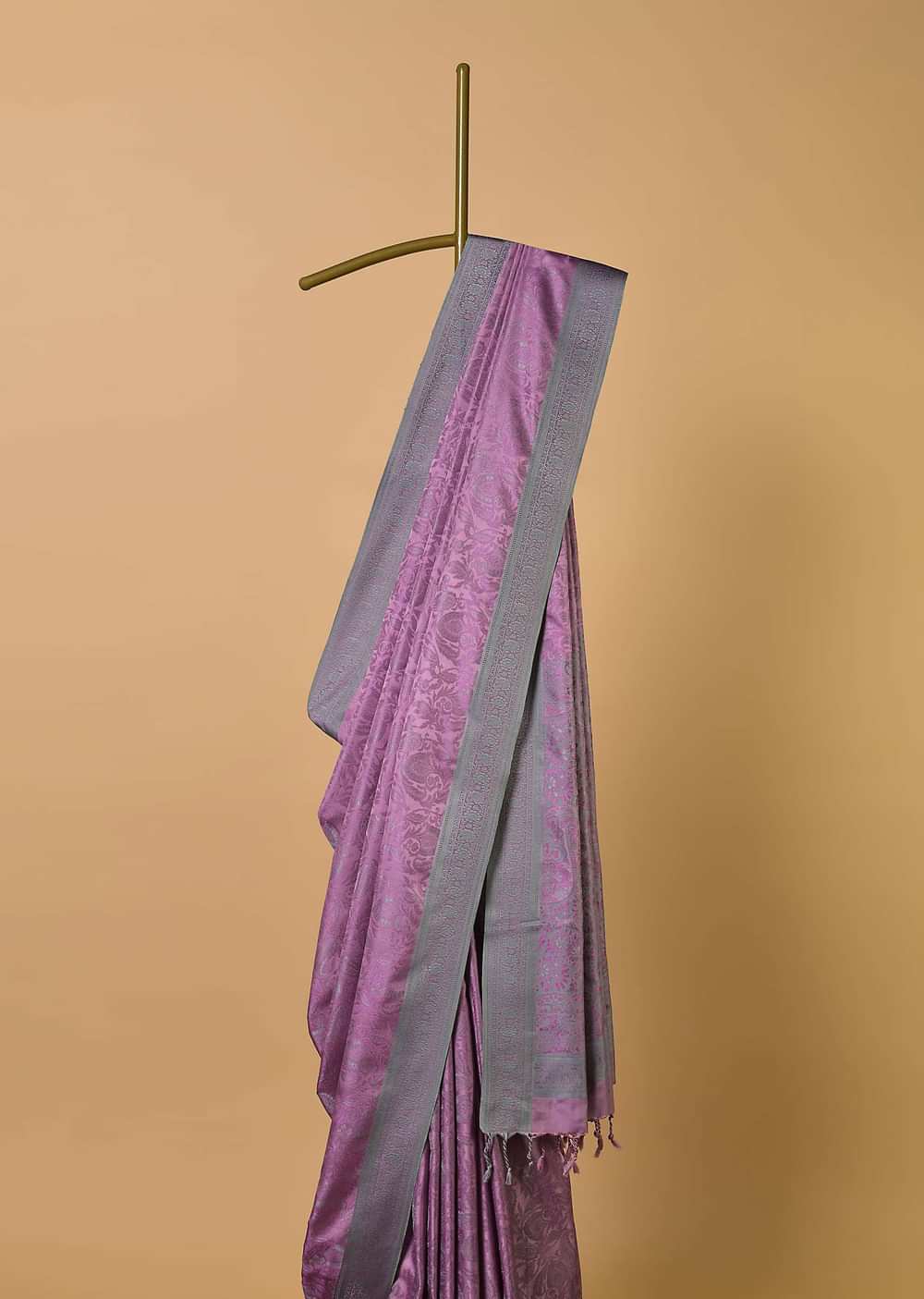 Wine South Resham Silk Saree With Woven Work And Unstitched Blouse Fabric