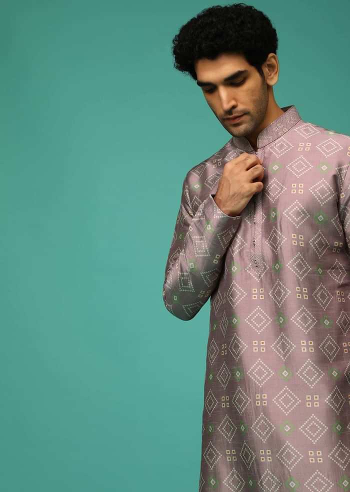 Lilac Mauve Kurta Set In Raw Silk With Bandhani Printed Geometric Buttis