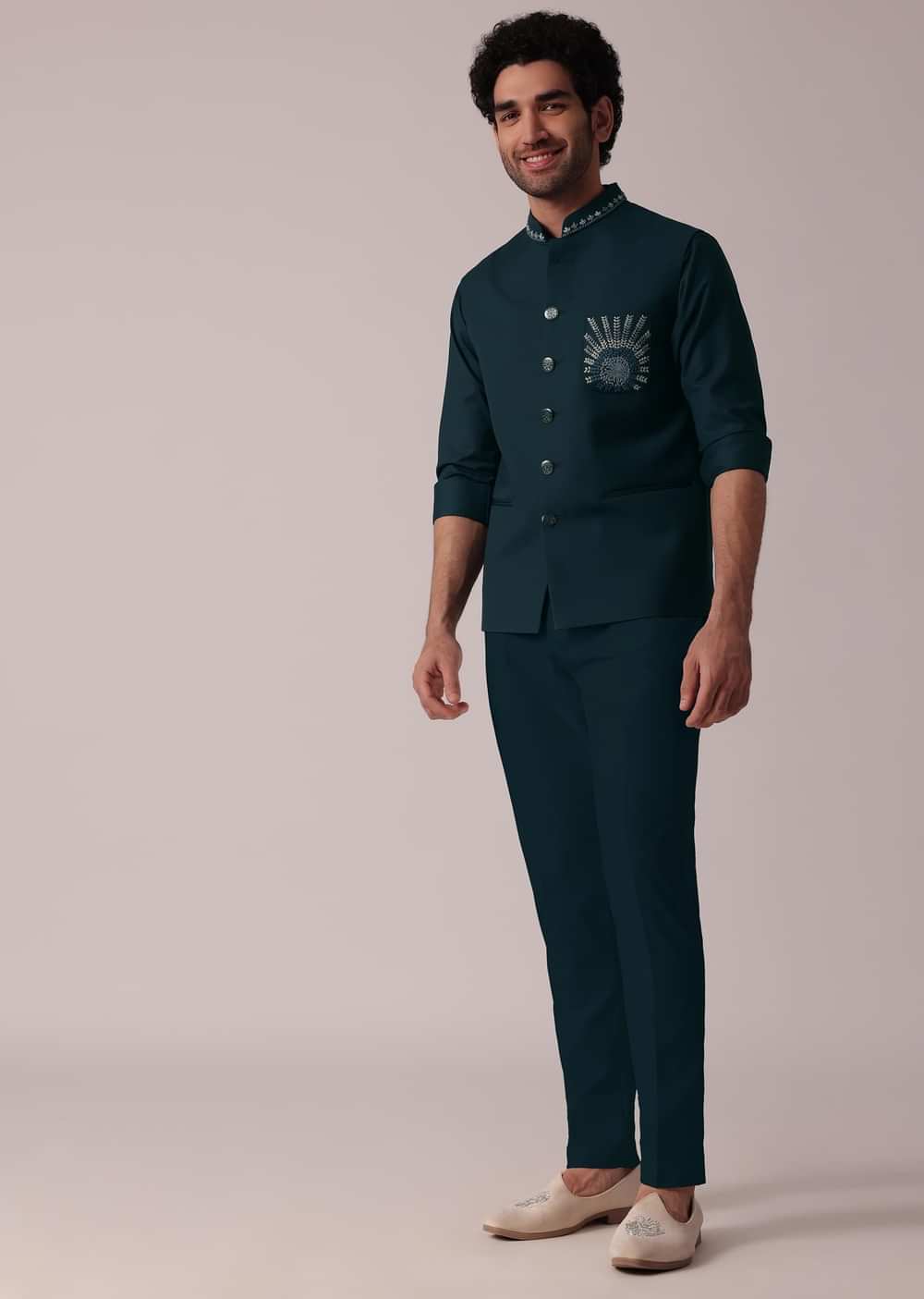 Majestic Green Short Kurta With Elegant Embroidered Bandi