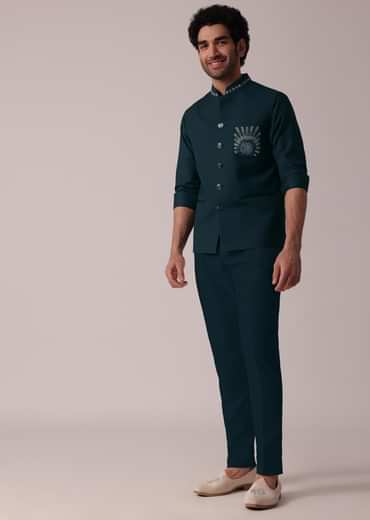 Majestic Green Short Kurta With Elegant Embroidered Bandi