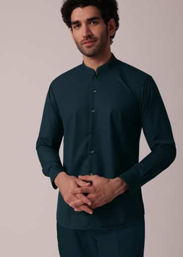 Majestic Green Short Kurta With Elegant Embroidered Bandi