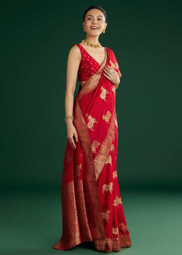 Maroon Dola Silk Saree With Zari Woven Border