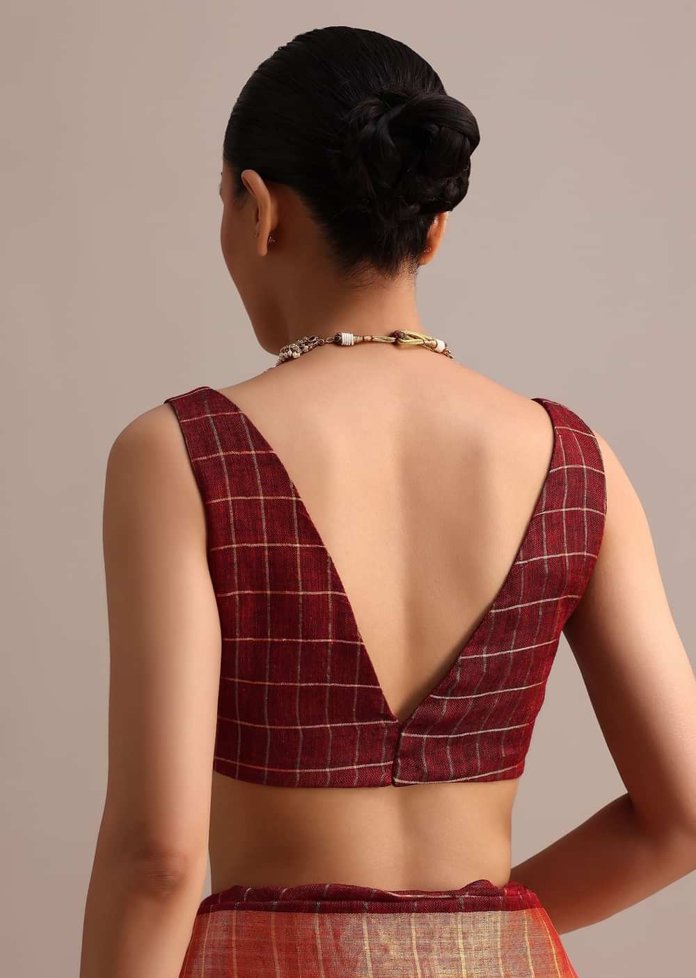 Maroon Linen Woven Saree With Zari Border And Unstitched Blouse