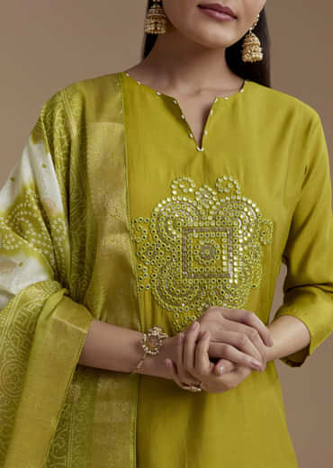 Mehendi Green Cotton Silk Kurta Set with Foil Mirror