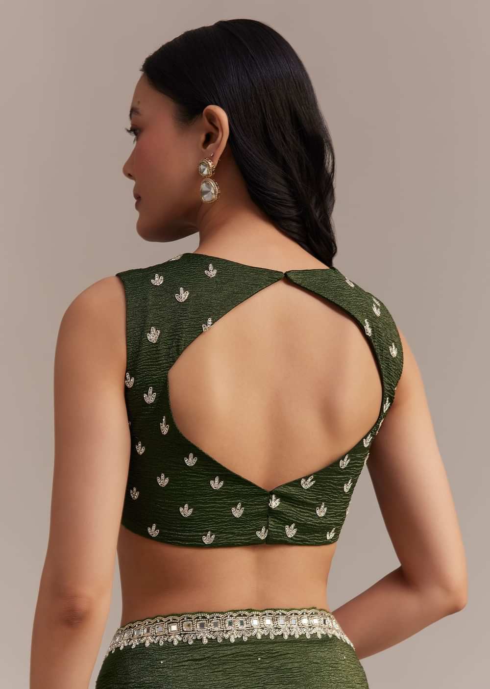 Mehendi Green Crushed Tissue Saree With Embellished Border