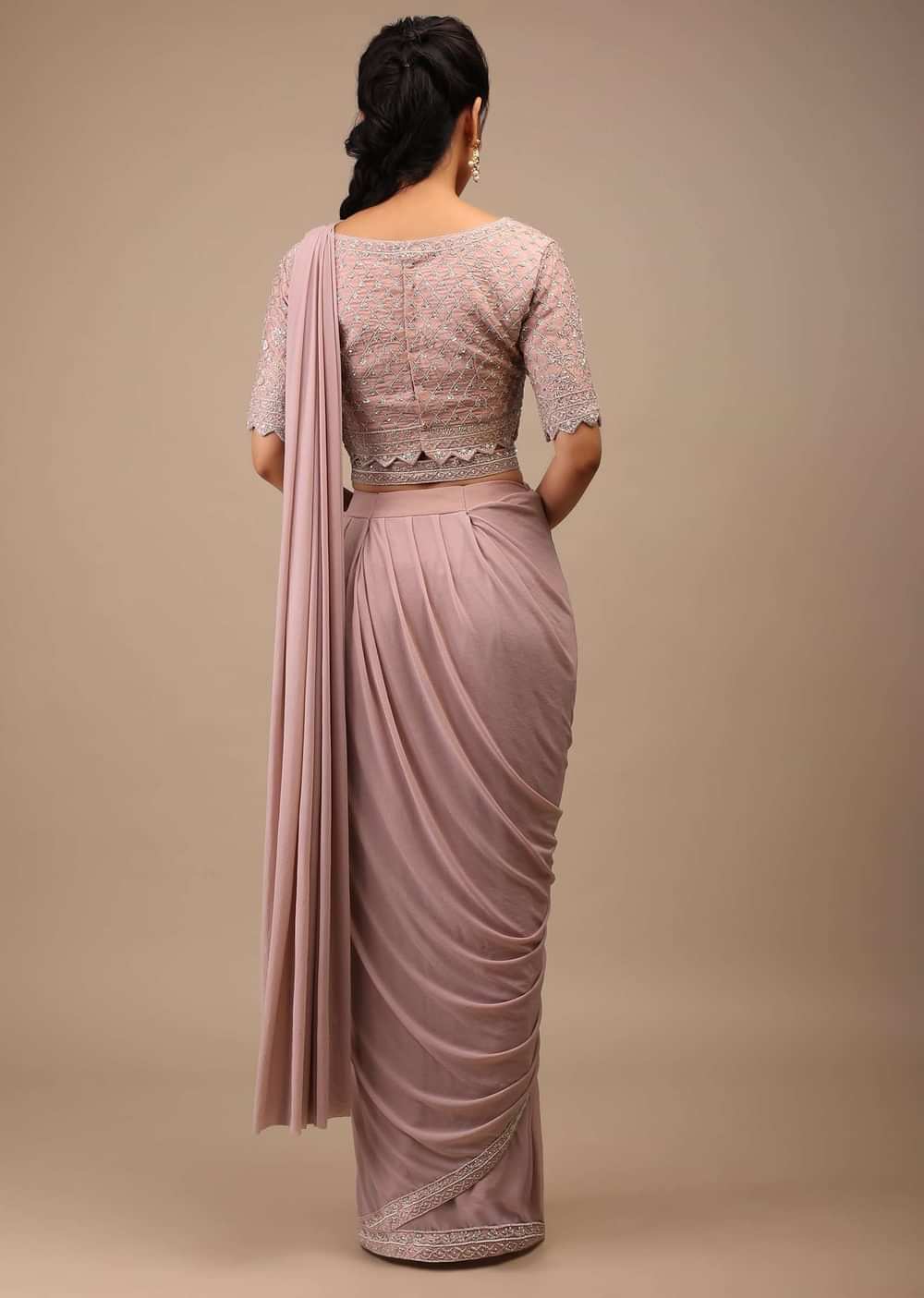 Misty Rose Pleated Saree In Lycra Blend Detailed With Embroidery Work On Pallu Border And Moroccan Jaal