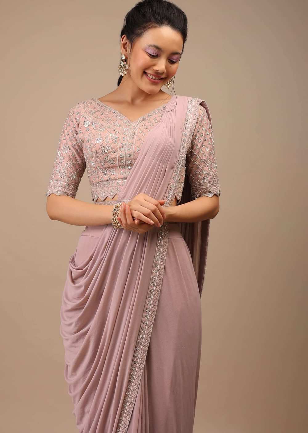Misty Rose Pleated Saree In Lycra Blend Detailed With Embroidery Work On Pallu Border And Moroccan Jaal