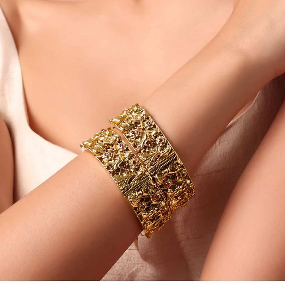 Multi Finish Kundan Bangle Set of 2